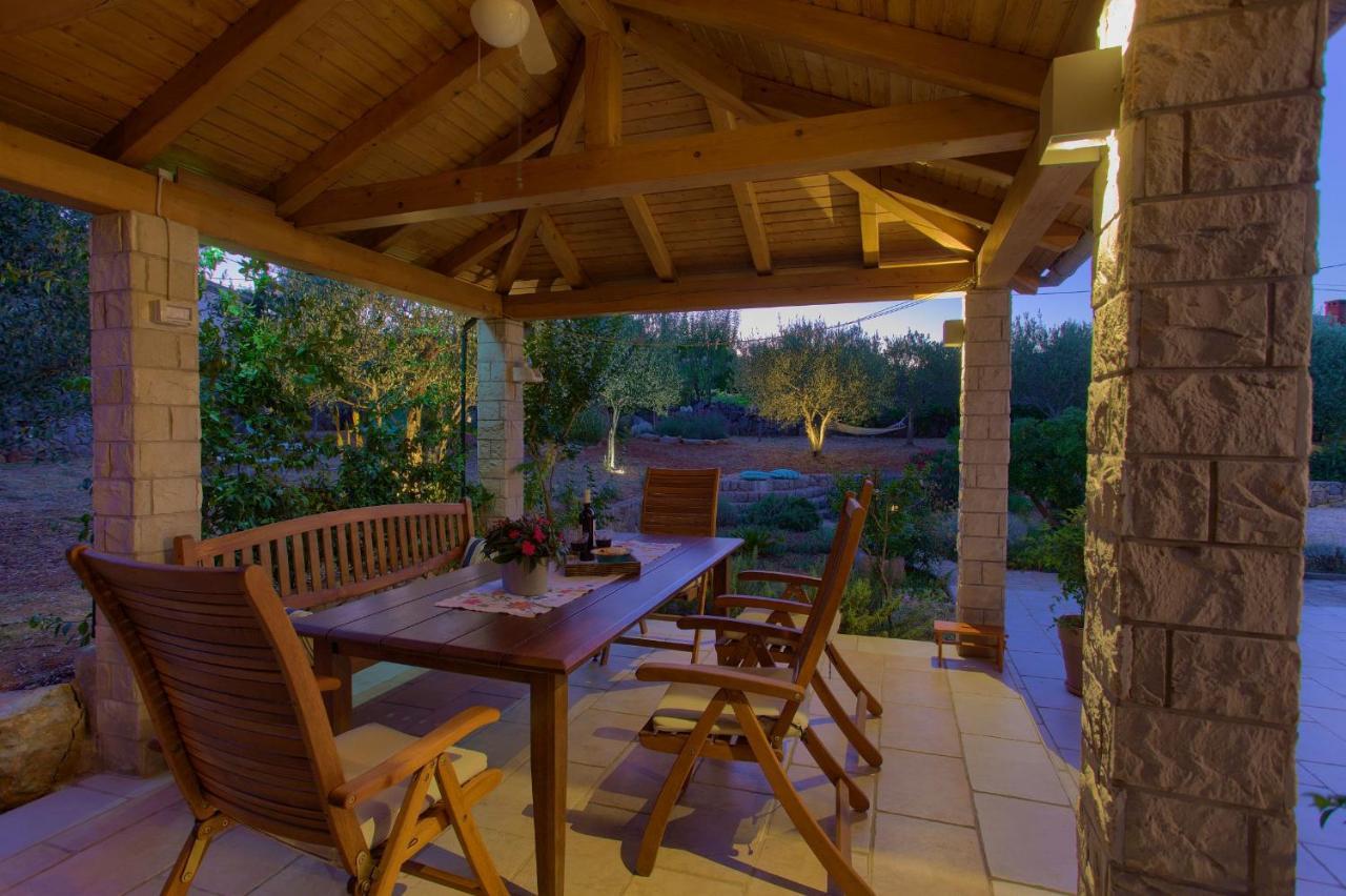 Holiday Home Lavanda Kornić Exterior foto